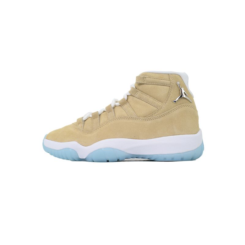 Air Jordan Eleven —— 034