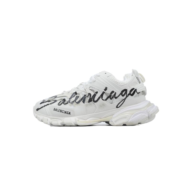 Balenciaga —— 124