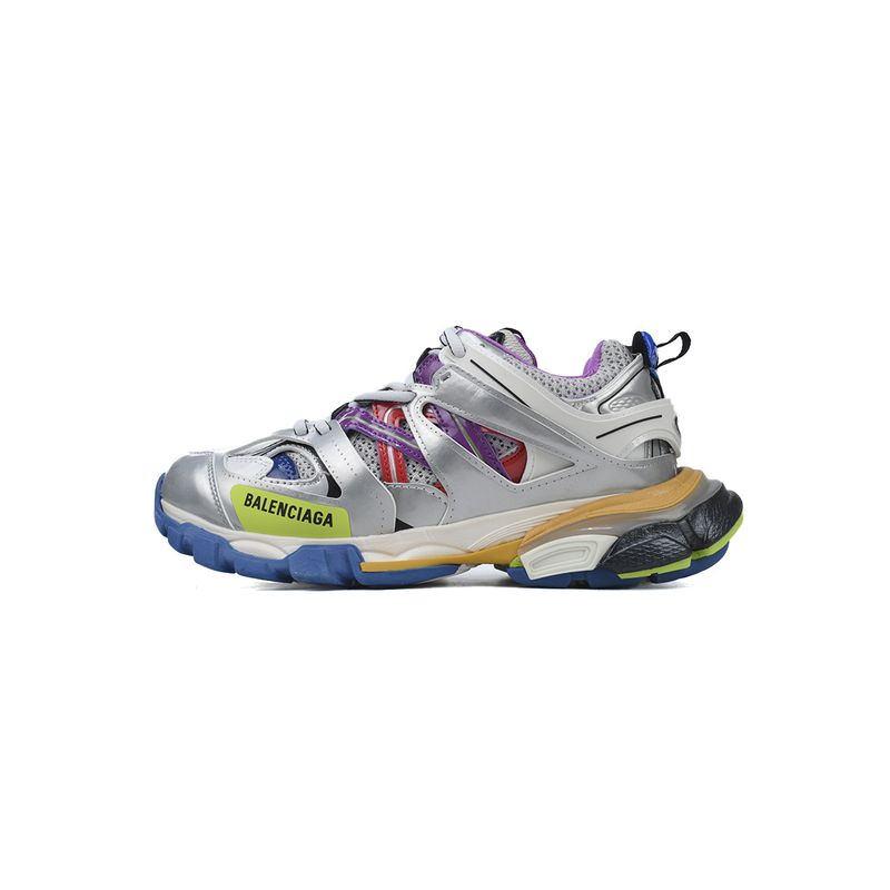 Balenciaga —— 132