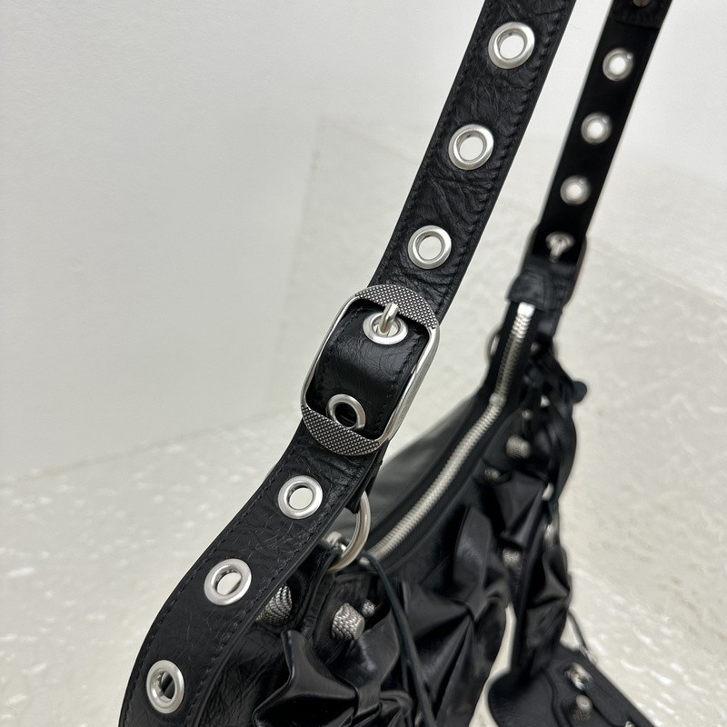 Balenciaga Le Cagole Shoulder Bag 008