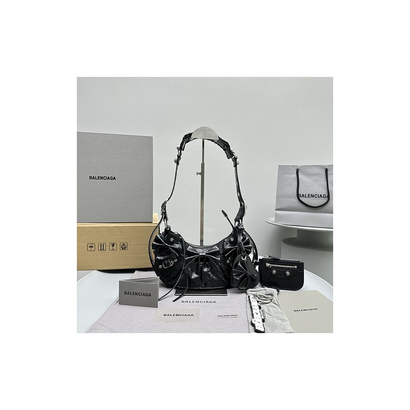 Balenciaga Le Cagole Shoulder Bag 014