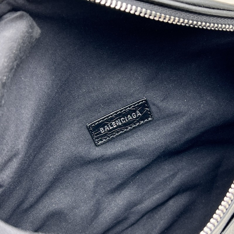 Balenciaga Explorer Belt Bag 033