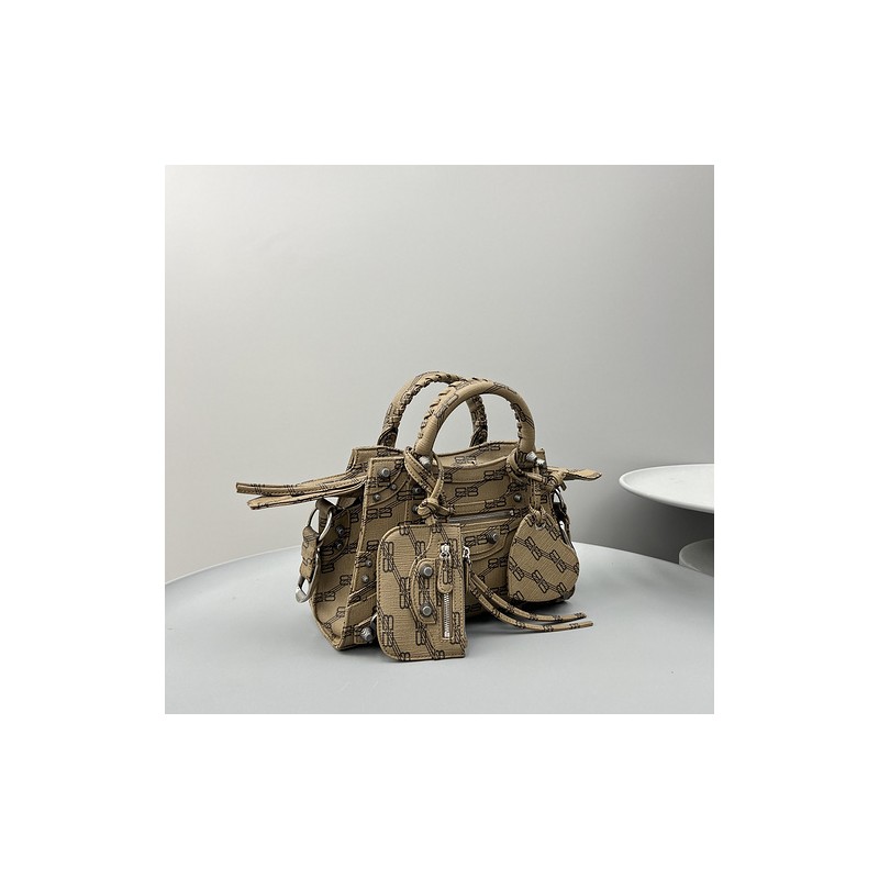 Balenciaga Le Cagole Top Handle Bag 068