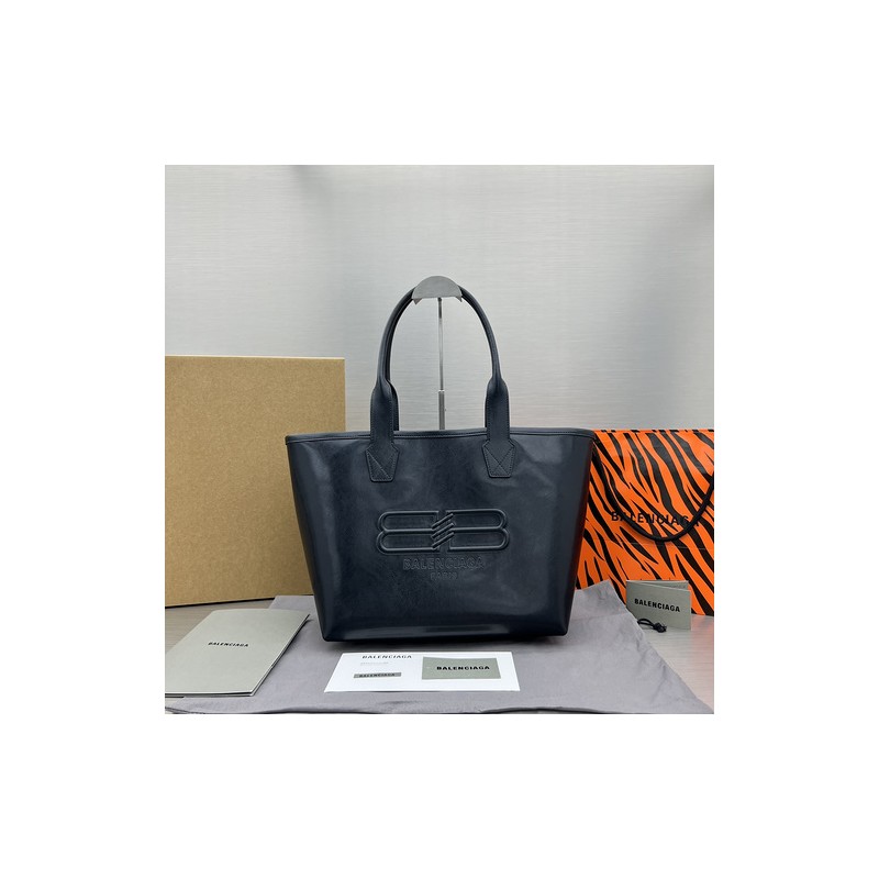 Balenciaga Logo Leather Tote Bag 103