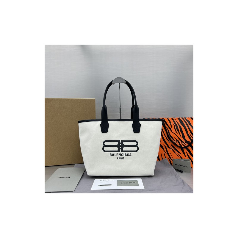 Balenciaga Logo Leather Tote Bag 104