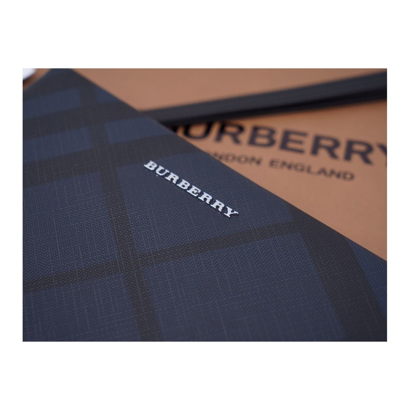 Burberry Check Clutch