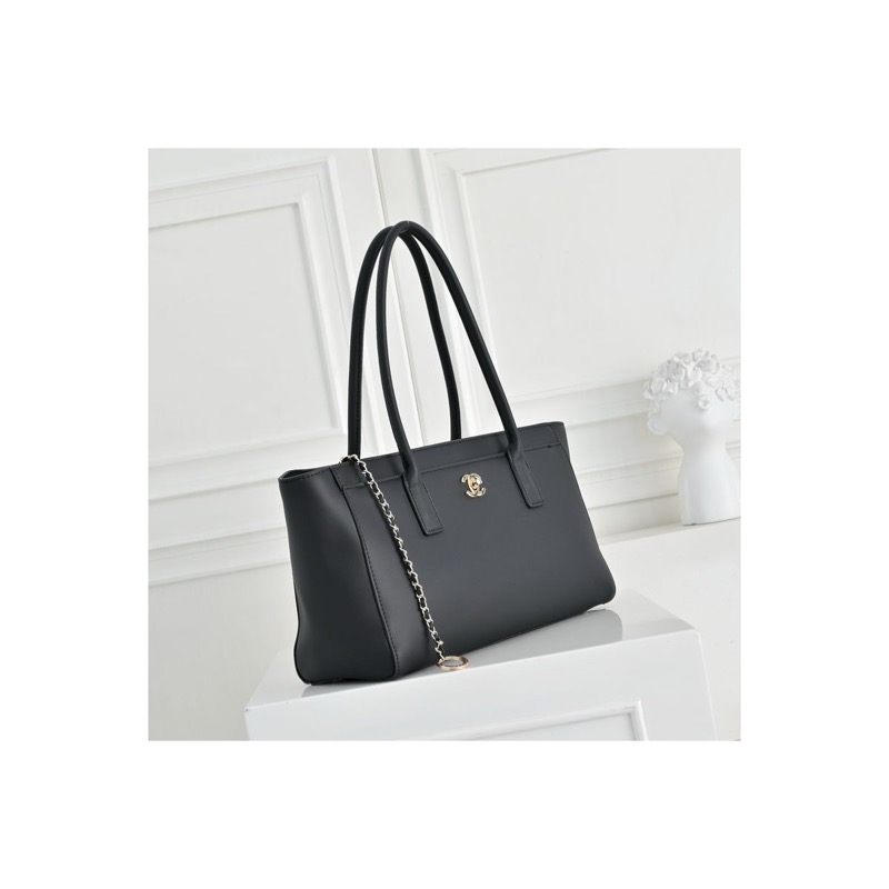 Chanel Tote Bag