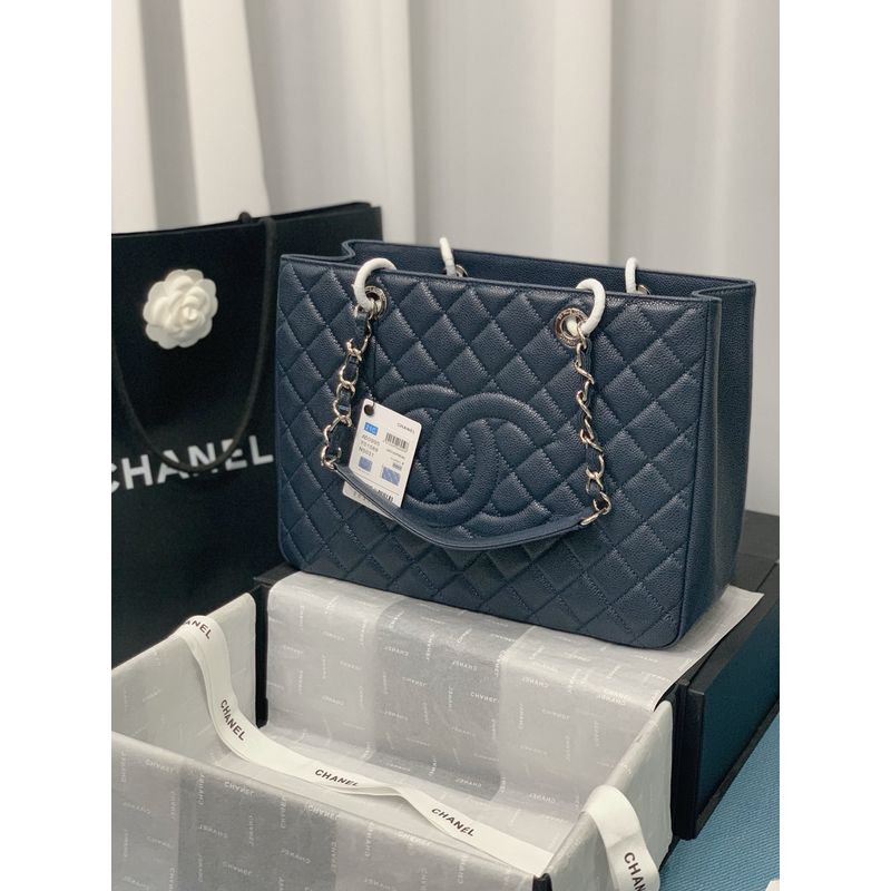 Chanel Boy Quilted Bag