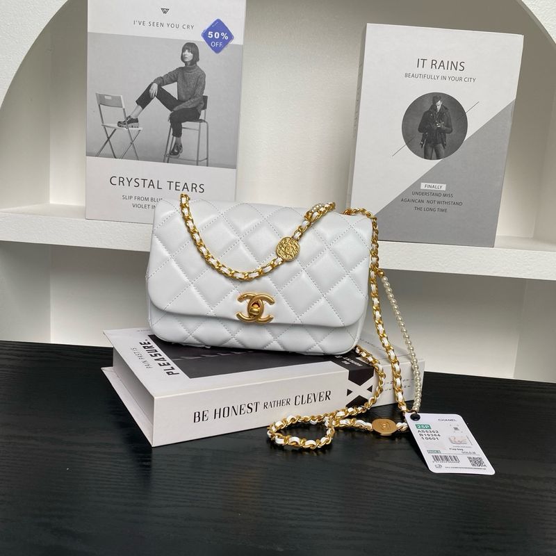 Chanel Chanel 19 Bag