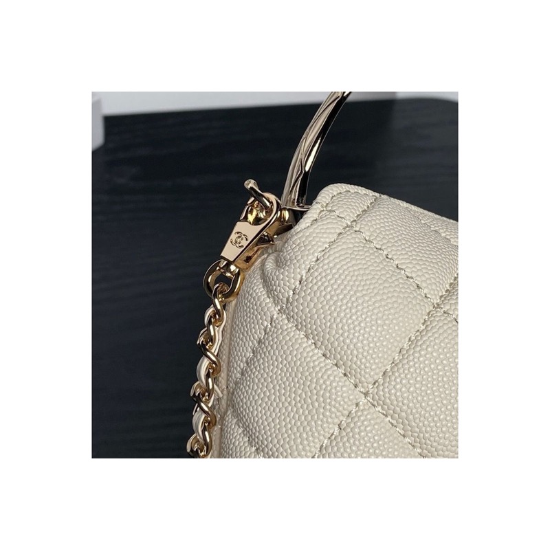 Chanel Wallet on Chain