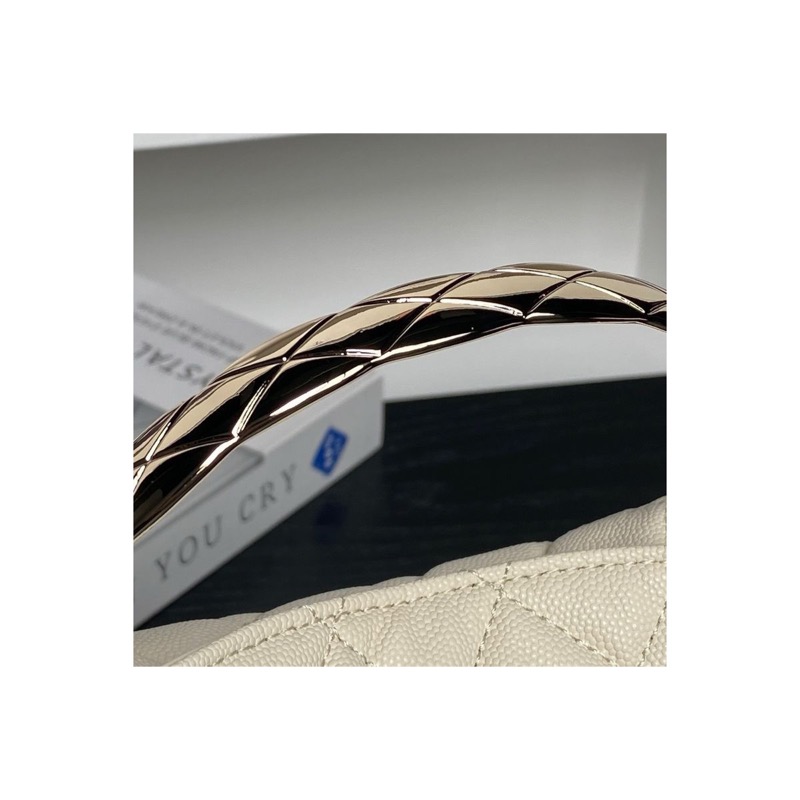 Chanel Wallet on Chain