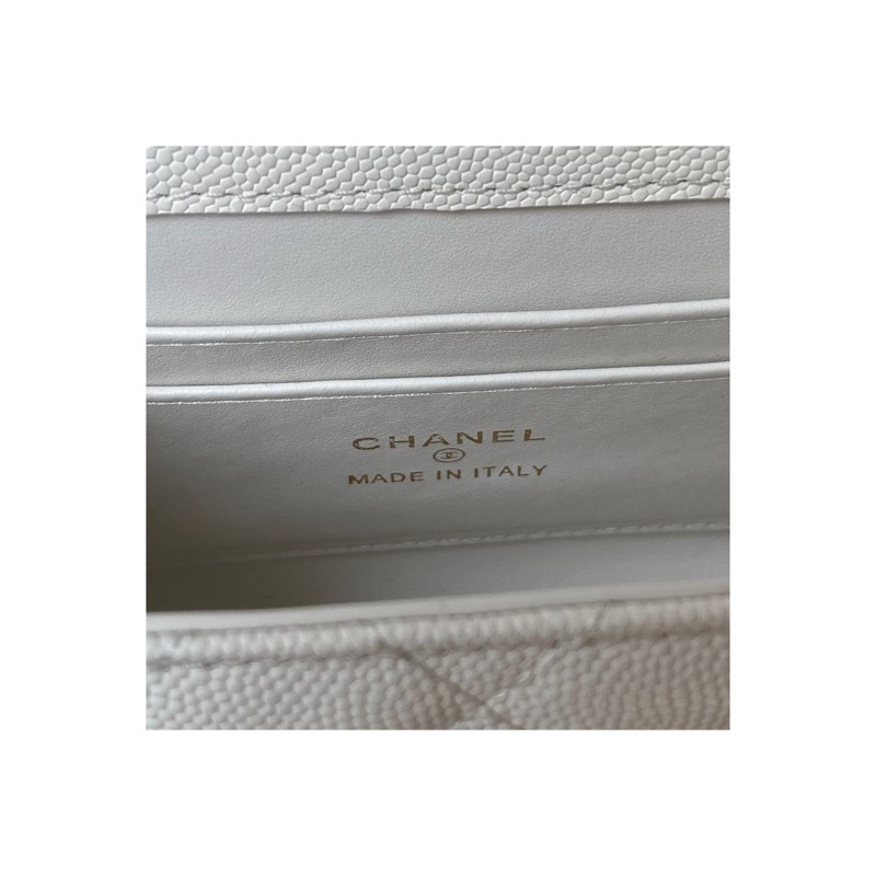 Chanel Wallet on Chain