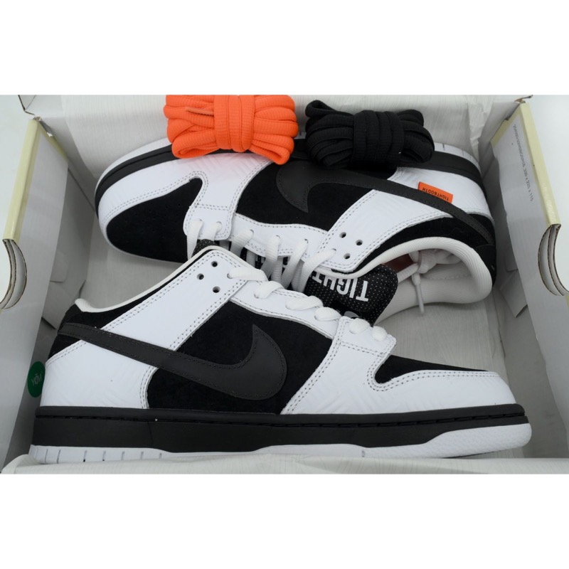 Nike Dunk Pro QS Black and White RECEPTION SNEAKER FD2629-100