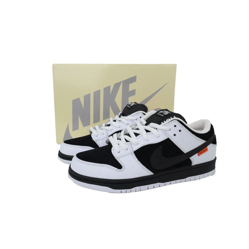 Nike Dunk Pro QS Black and White RECEPTION SNEAKER FD2629-100