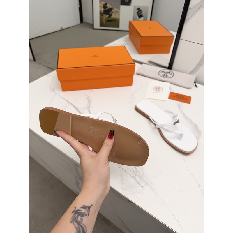 Hermès Thong Sandal 151