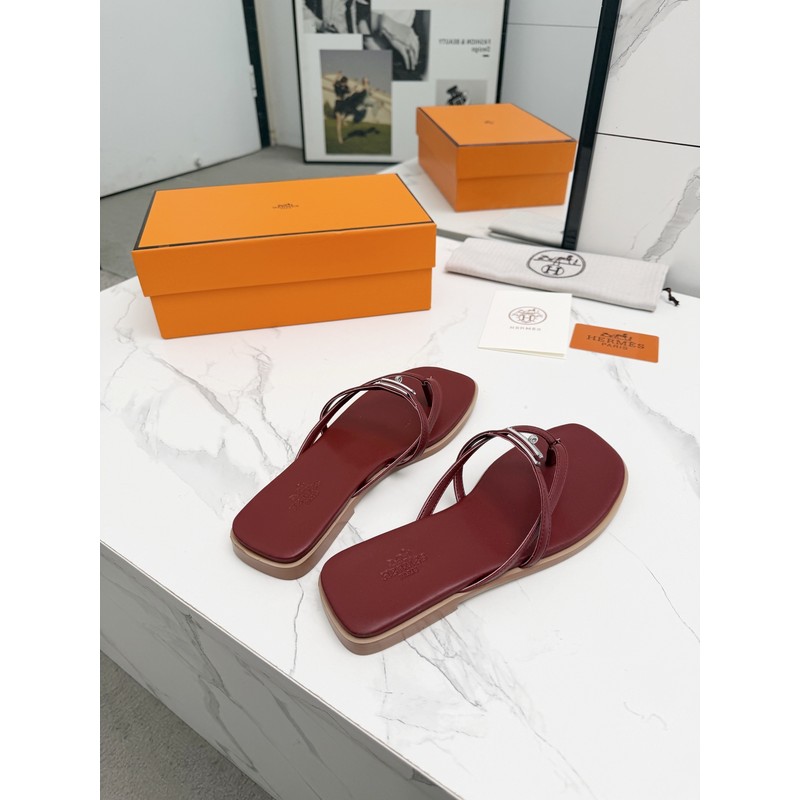 Hermès Thong Sandal 153
