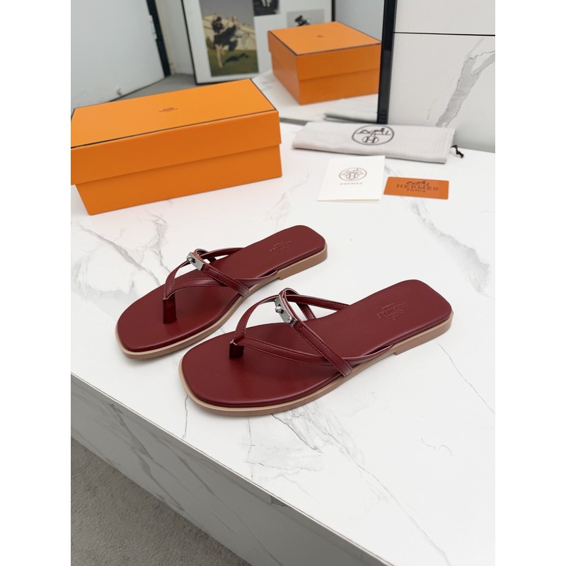 Hermès Thong Sandal 153