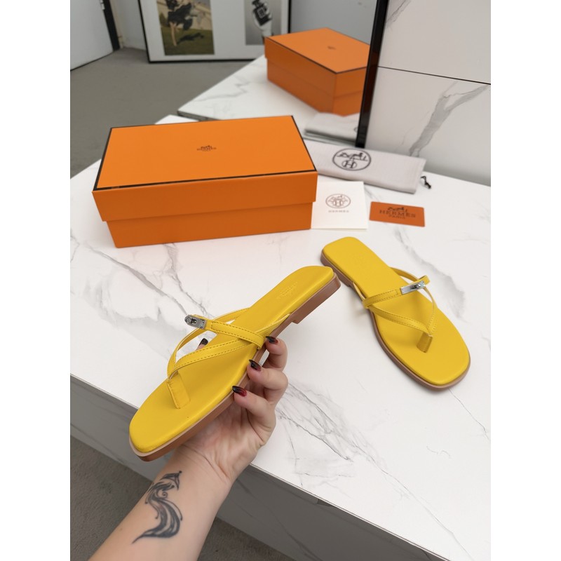 Hermès Thong Sandal 156