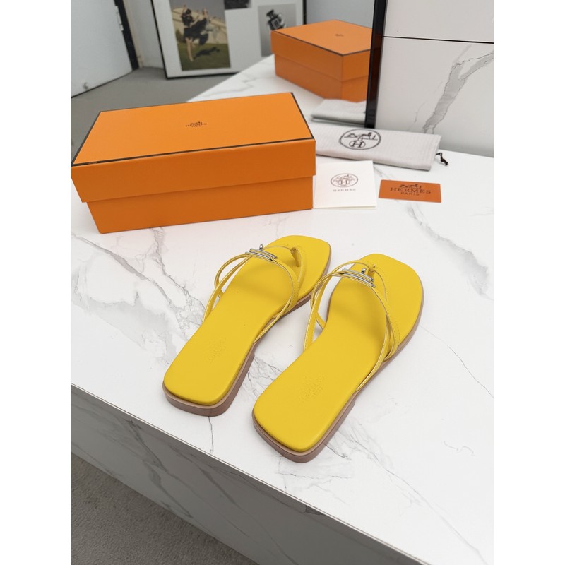 Hermès Thong Sandal 156