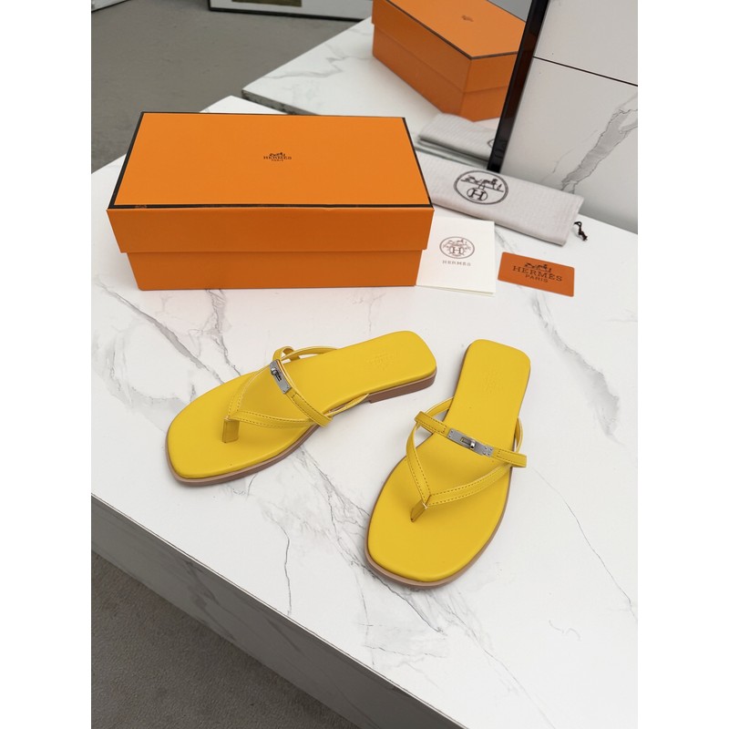 Hermès Thong Sandal 156