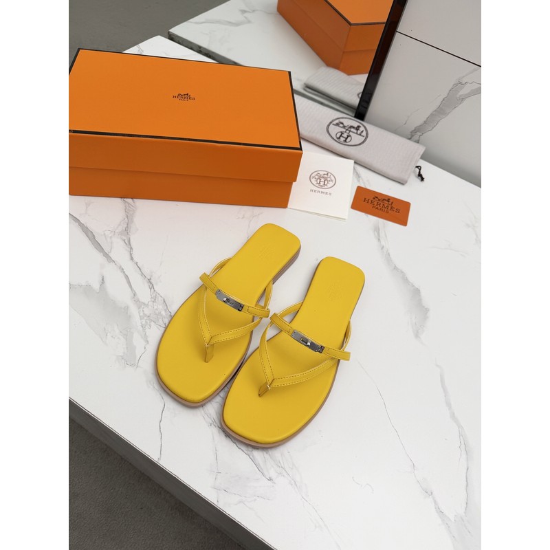 Hermès Thong Sandal 156