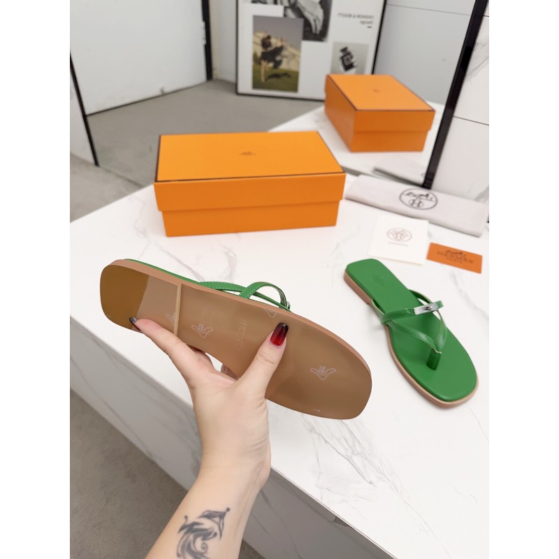 Hermès Thong Sandal 157