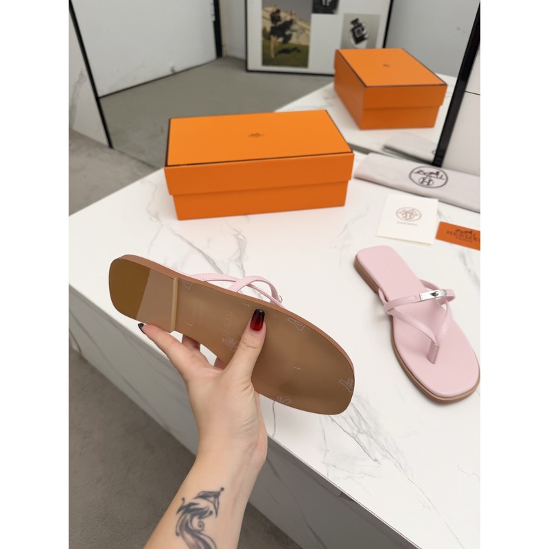 Hermès Thong Sandal 158