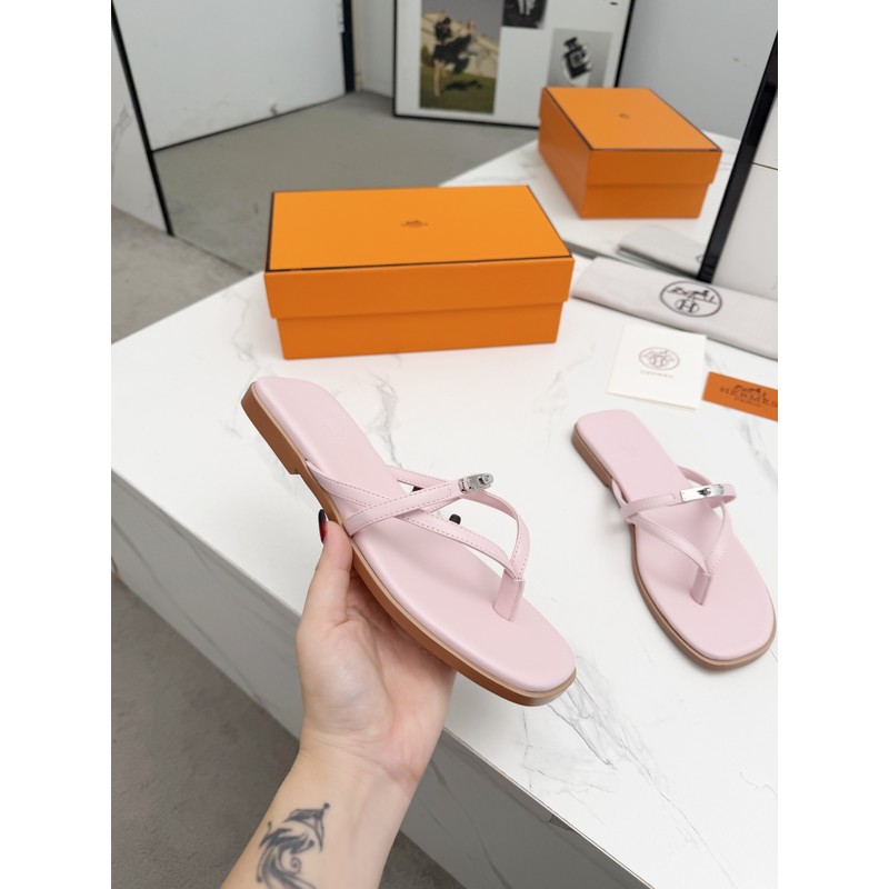 Hermès Thong Sandal 158
