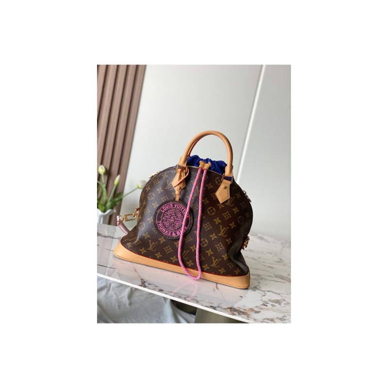 Louis Vuitton Alma Monogram Bag