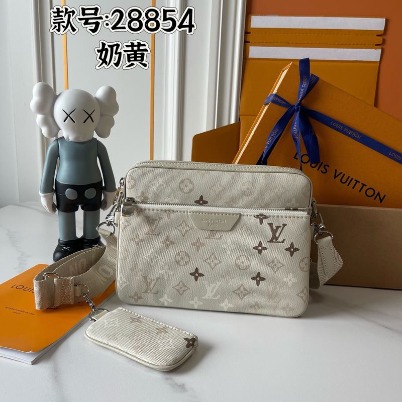 Louis Vuitton Pochette Metis Monogram Bag