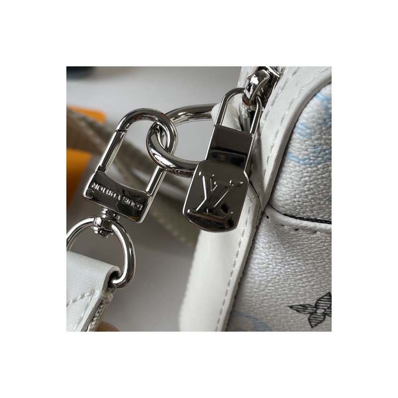 Louis Vuitton Monogram Shoulder Bag