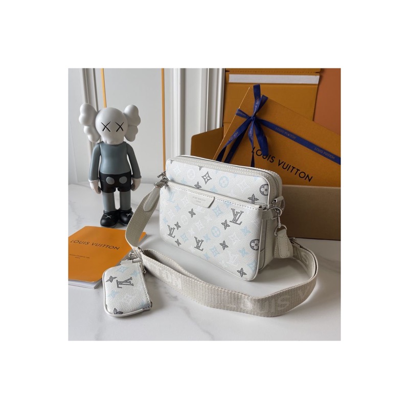 Louis Vuitton Monogram Shoulder Bag