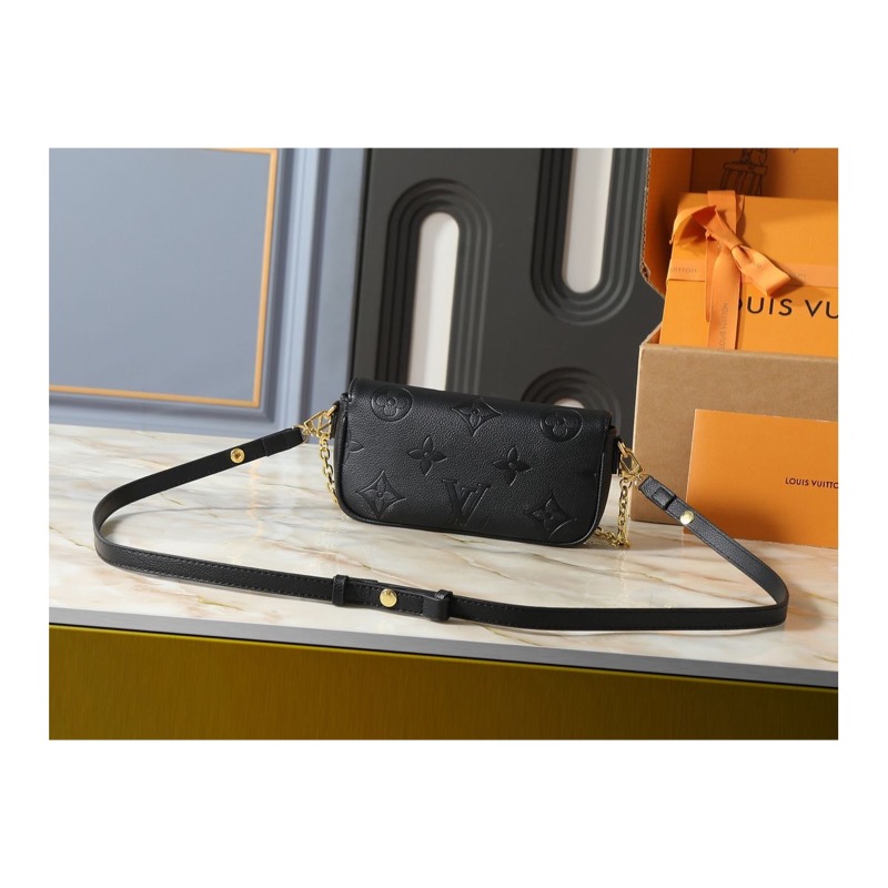 Louis Vuitton Dauphine Monogram Bag