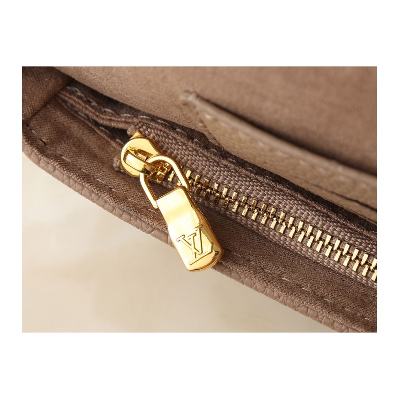 Louis Vuitton Crossbody Bag