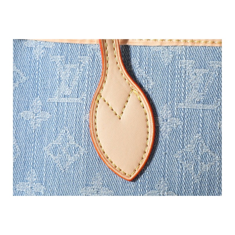 Louis Vuitton Neverfull Monogram Bag