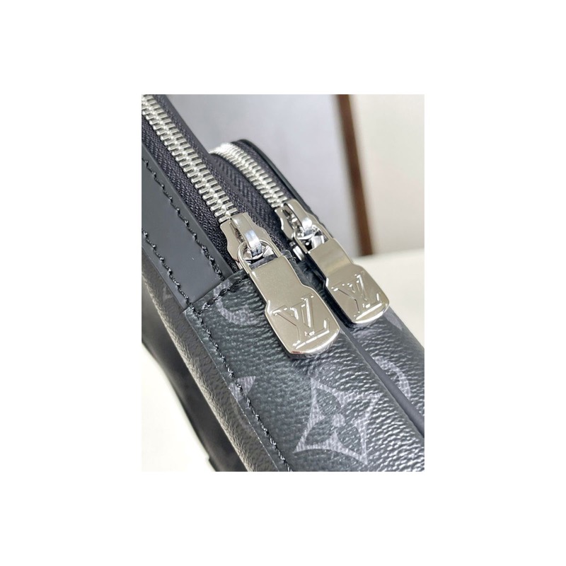 Louis Vuitton Shoulder Bag