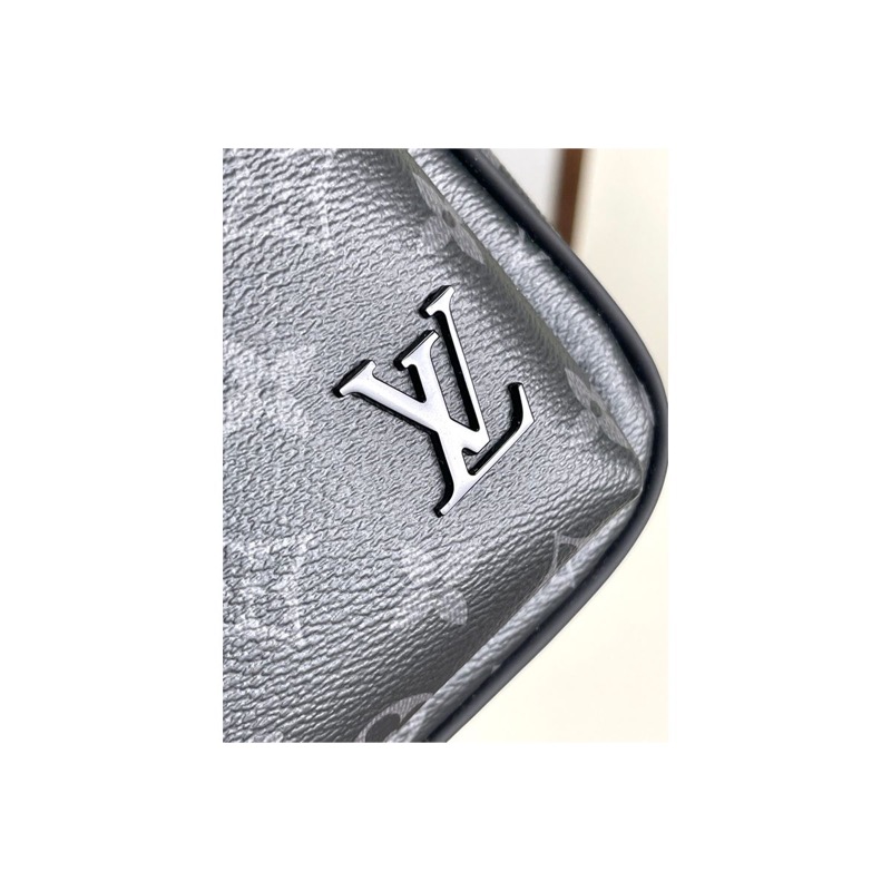 Louis Vuitton Shoulder Bag