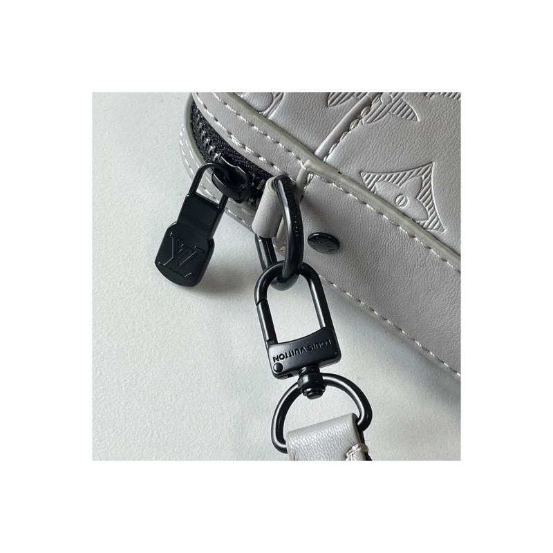Louis Vuitton Monogram Shoulder Bag