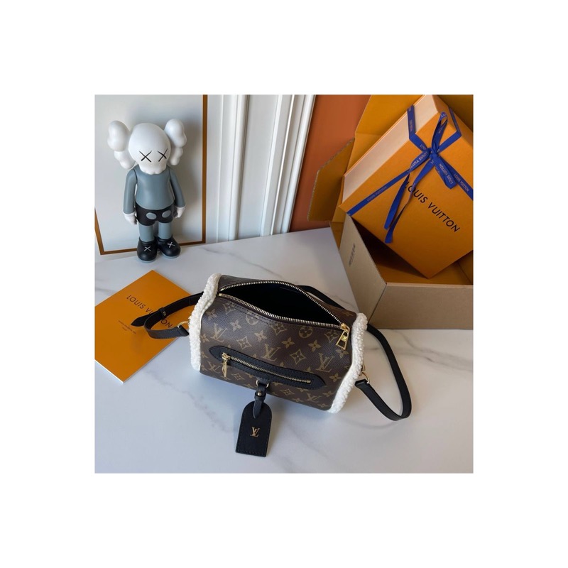 Louis Vuitton Dauphine Monogram Bag