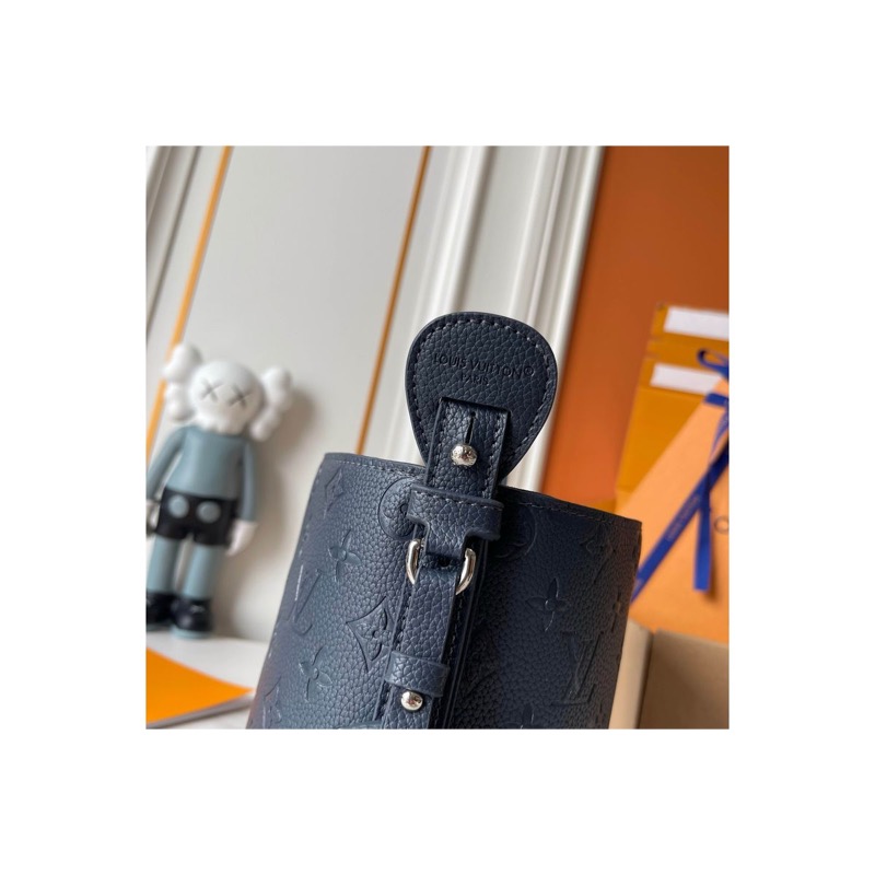 Louis Vuitton Neverfull Monogram Bag