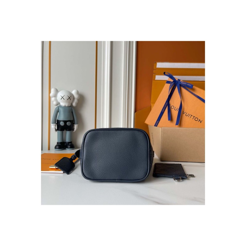 Louis Vuitton Neverfull Monogram Bag