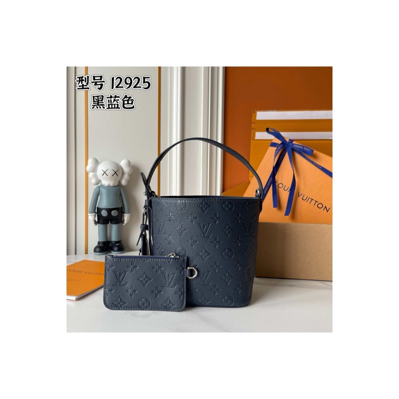 Louis Vuitton Neverfull Monogram Bag