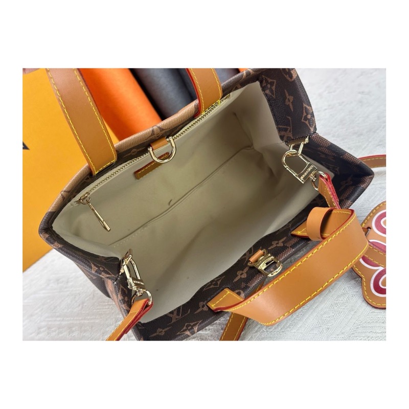 Louis Vuitton Monogram Shoulder Bag
