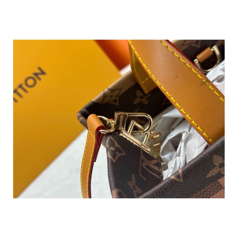Louis Vuitton Monogram Shoulder Bag