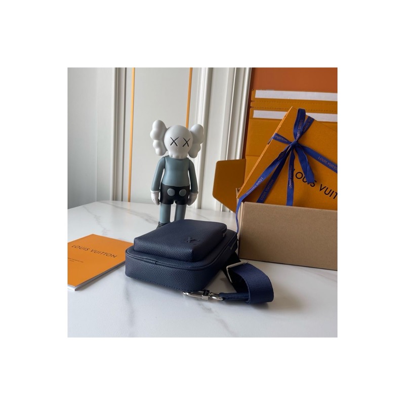 Louis Vuitton Crossbody Bag