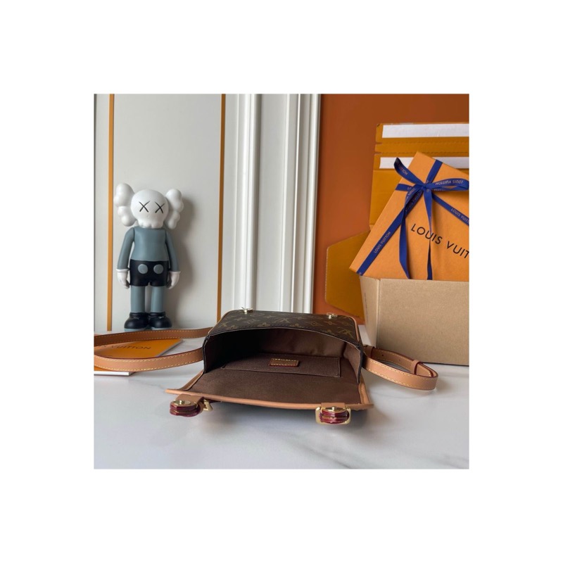 Louis Vuitton Dauphine Bag