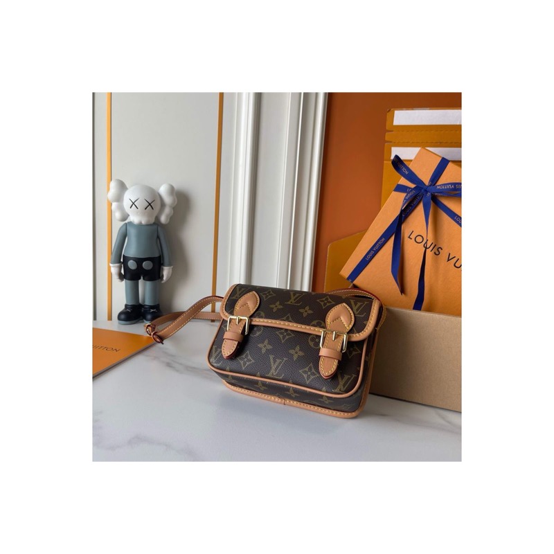 Louis Vuitton Dauphine Bag