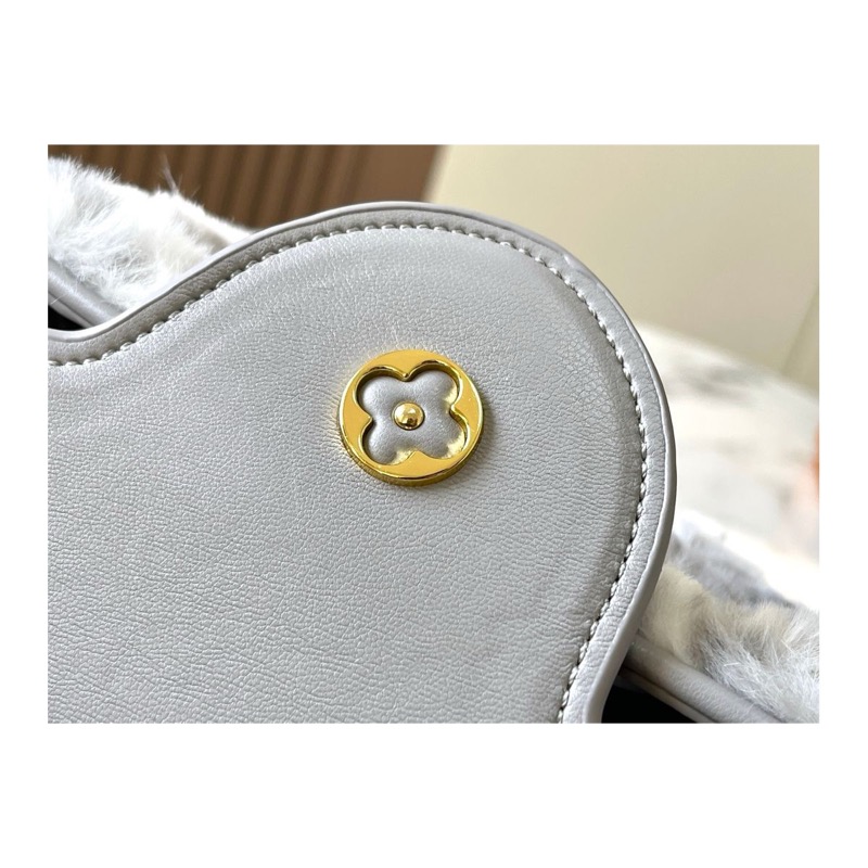 Louis Vuitton Capucines Bag