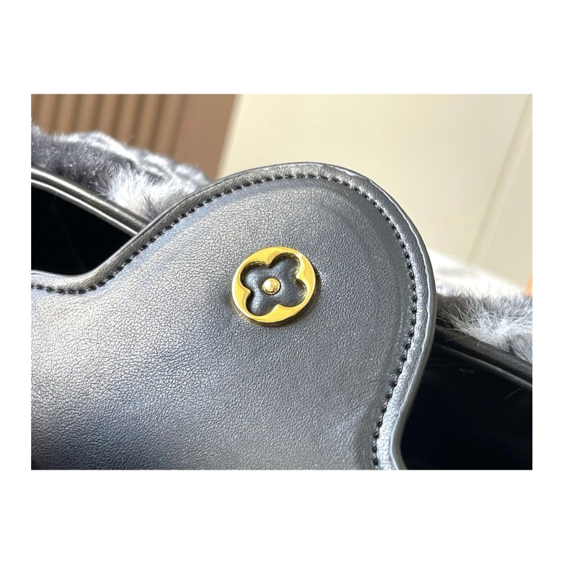 Louis Vuitton Capucines Bag