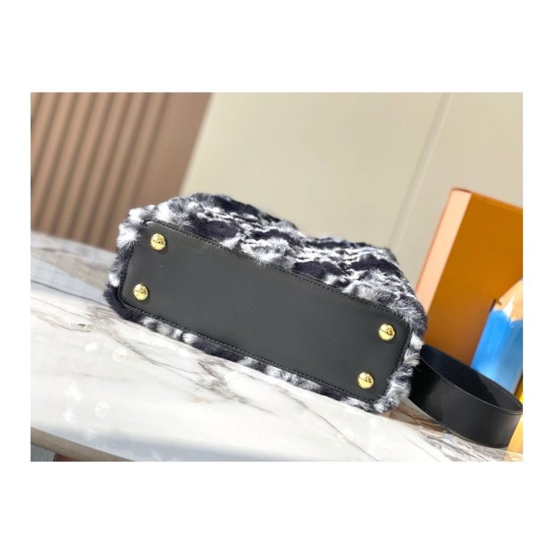 Louis Vuitton Capucines Bag